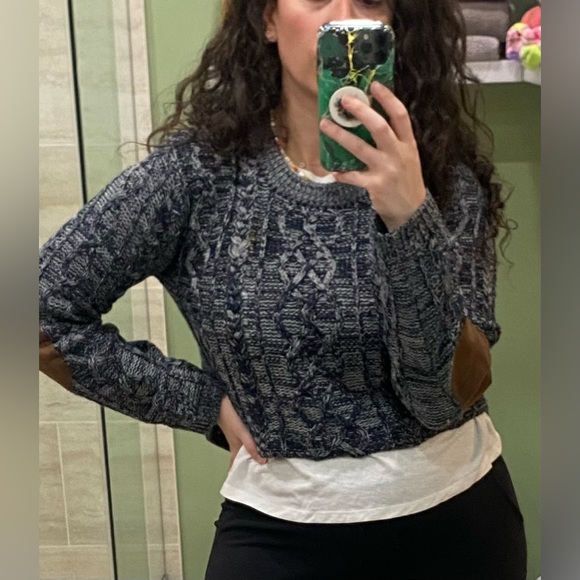 Cropped knit sweater - Picture 7 of 7